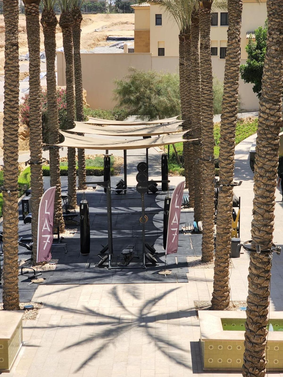 Apartment Sunny Center L Serviced L Golf L Pool L Gym L 3 *