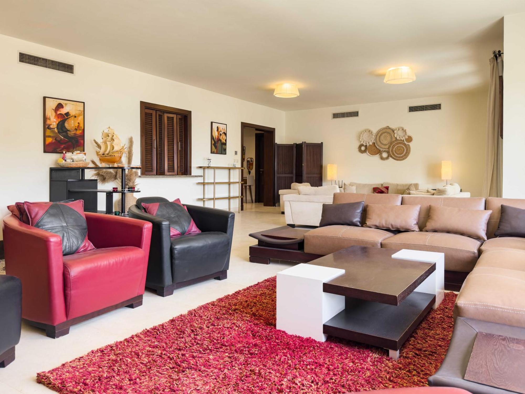 Apartment Sunny Center L Serviced L Golf L Pool L Gym L 3 *